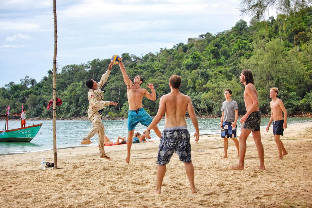 Suns Of Beaches Ostello Isola di Koh Rong Esterno foto